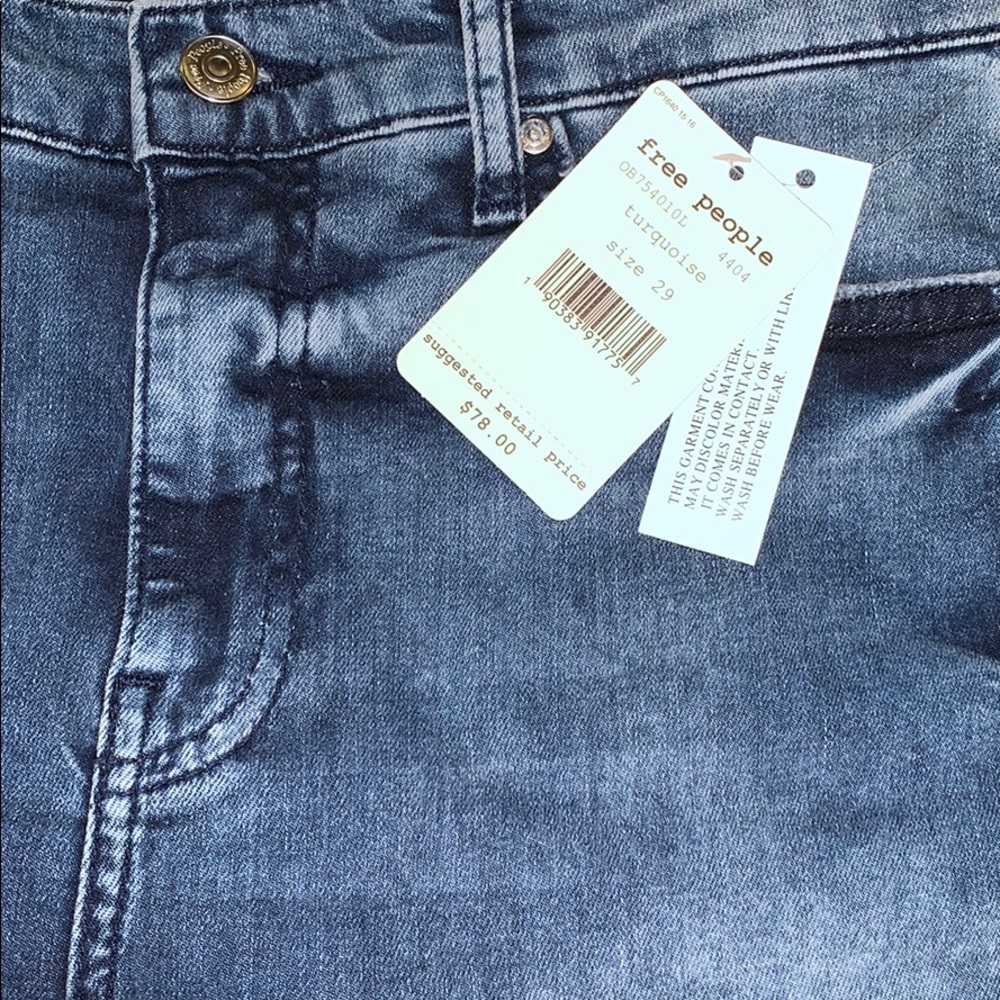SOLD-Free People Jeans - Picture 5 of 6